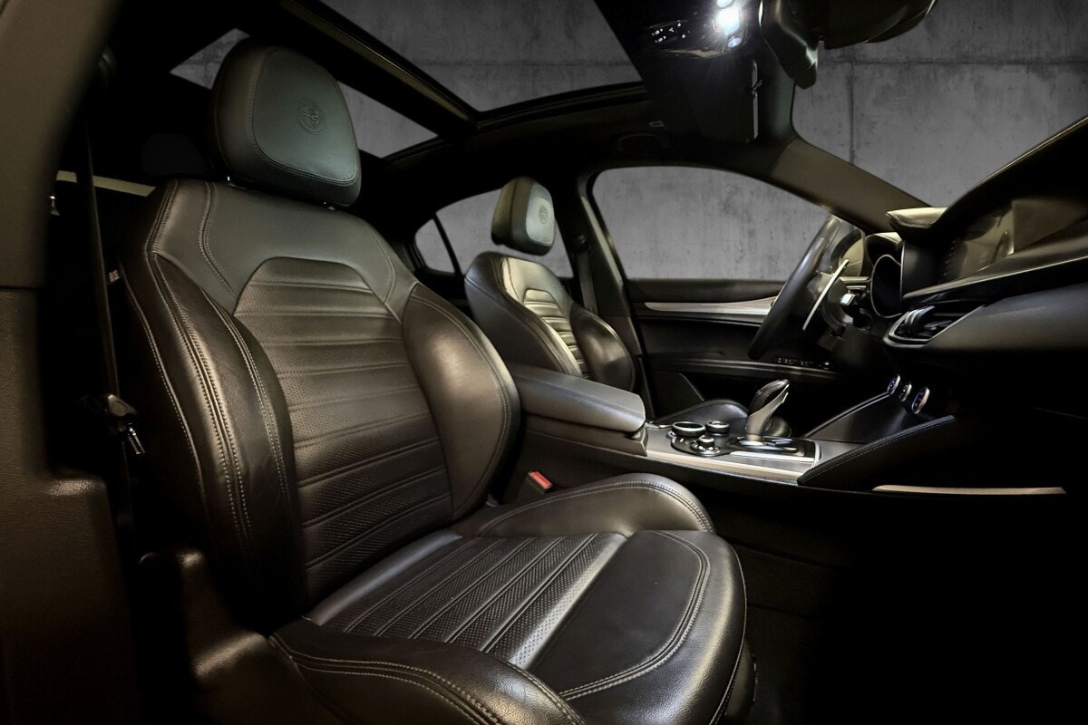Alfa Romeo Stelvio - Bilde 13