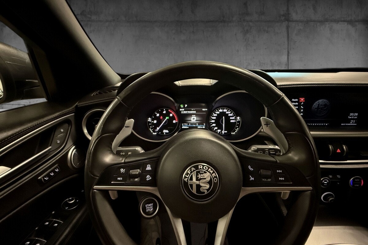 Alfa Romeo Stelvio - Bilde 16