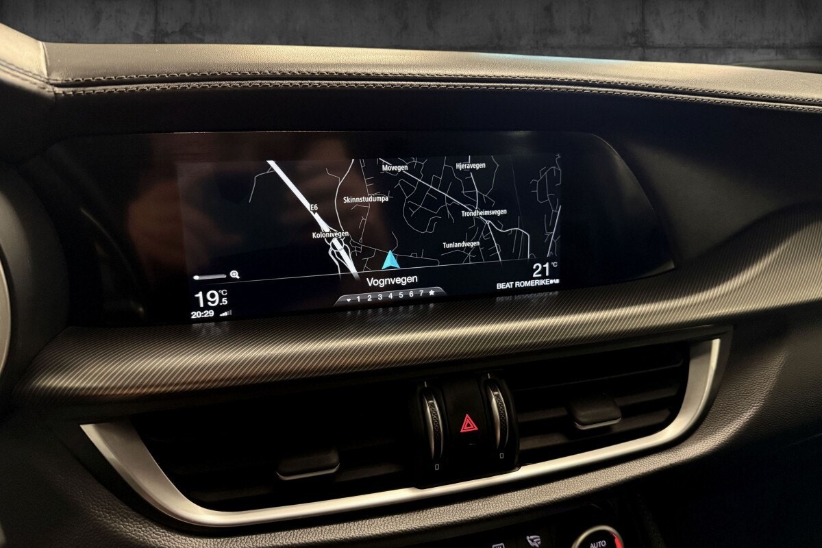 Alfa Romeo Stelvio - Bilde 19