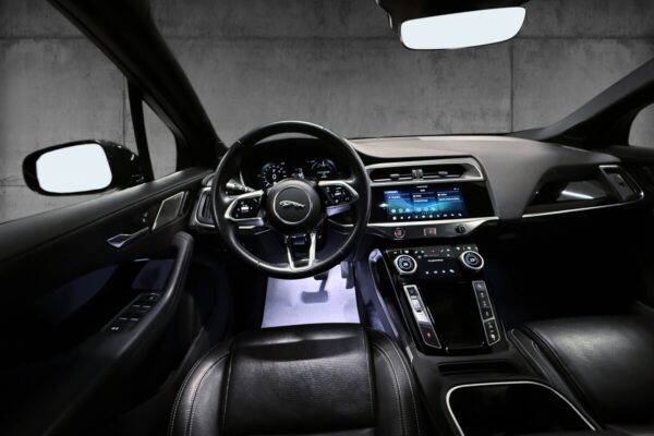 Jaguar I-PACE