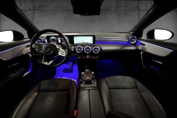 Mercedes-Benz A200