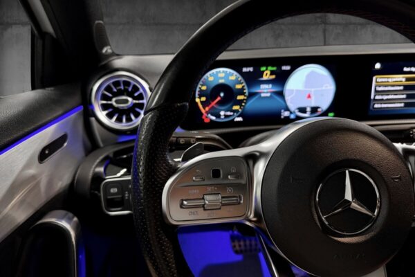 Mercedes-Benz A200