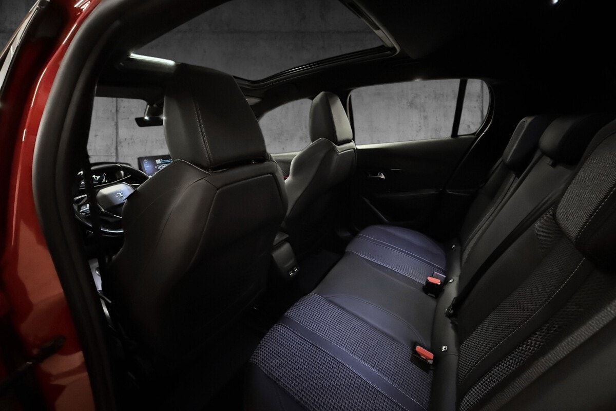 Peugeot 208 - Bilde 17
