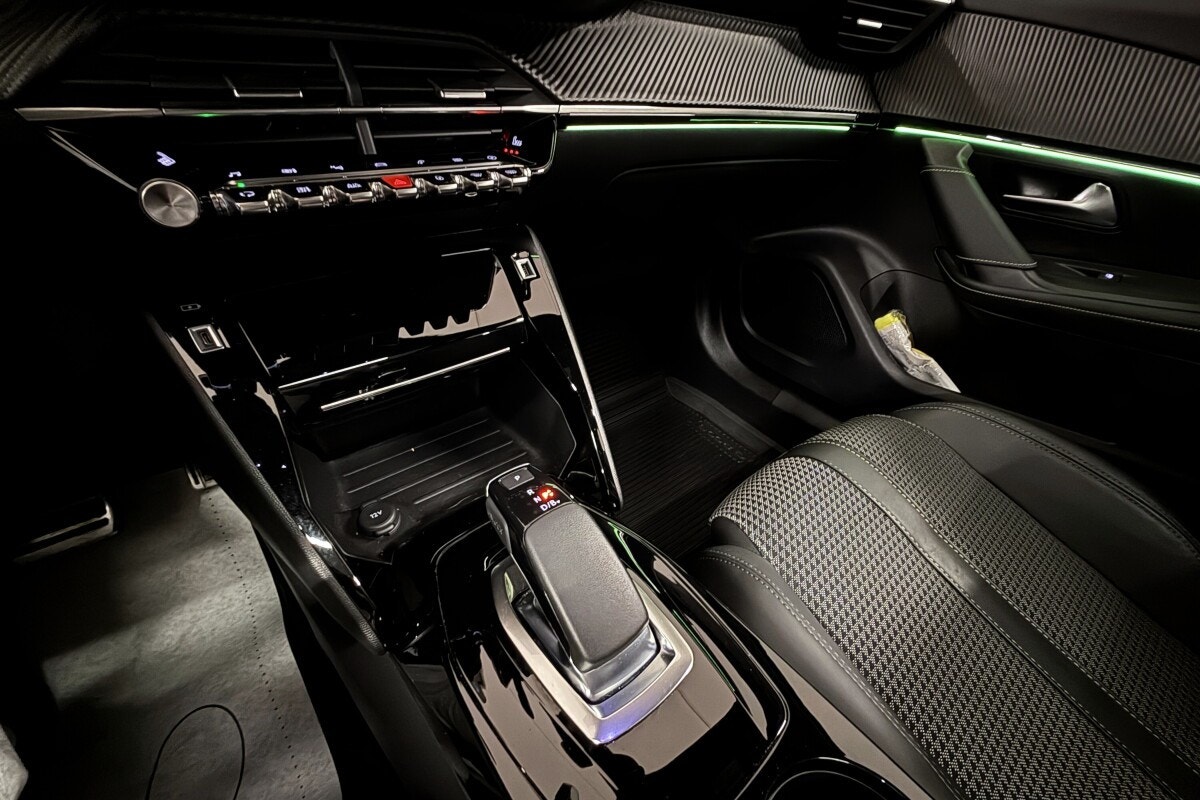 Peugeot e-2008 - Bilde 24