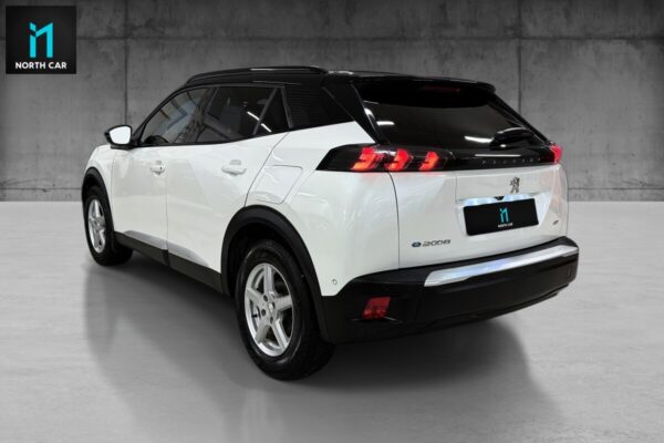 Peugeot e-2008