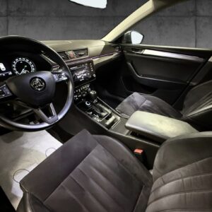 Skoda Superb - Bilde 10