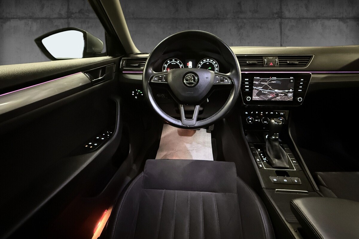 Skoda Superb - Bilde 11