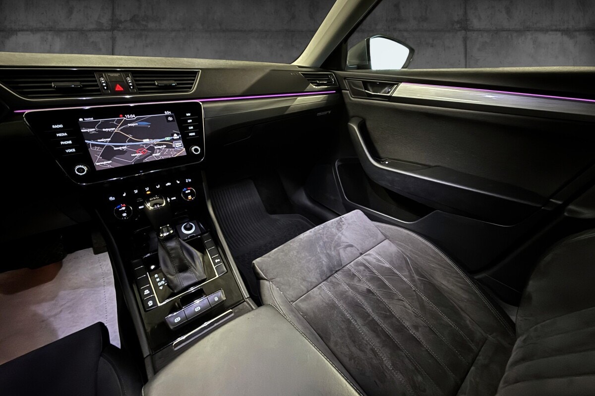 Skoda Superb - Bilde 12