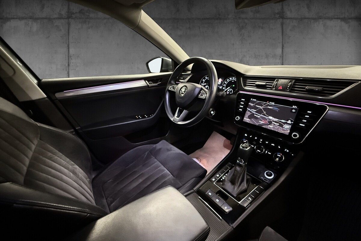 Skoda Superb - Bilde 13