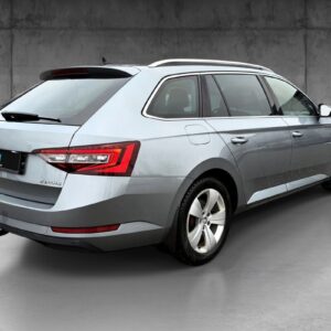 Skoda Superb - Bilde 5