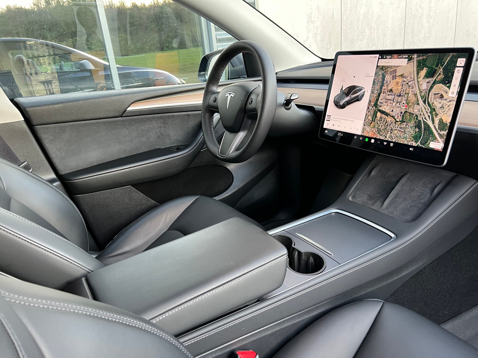 Tesla Model Y - Bilde 11