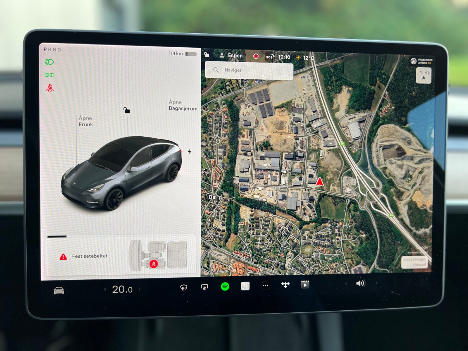 Tesla Model Y - Bilde 17