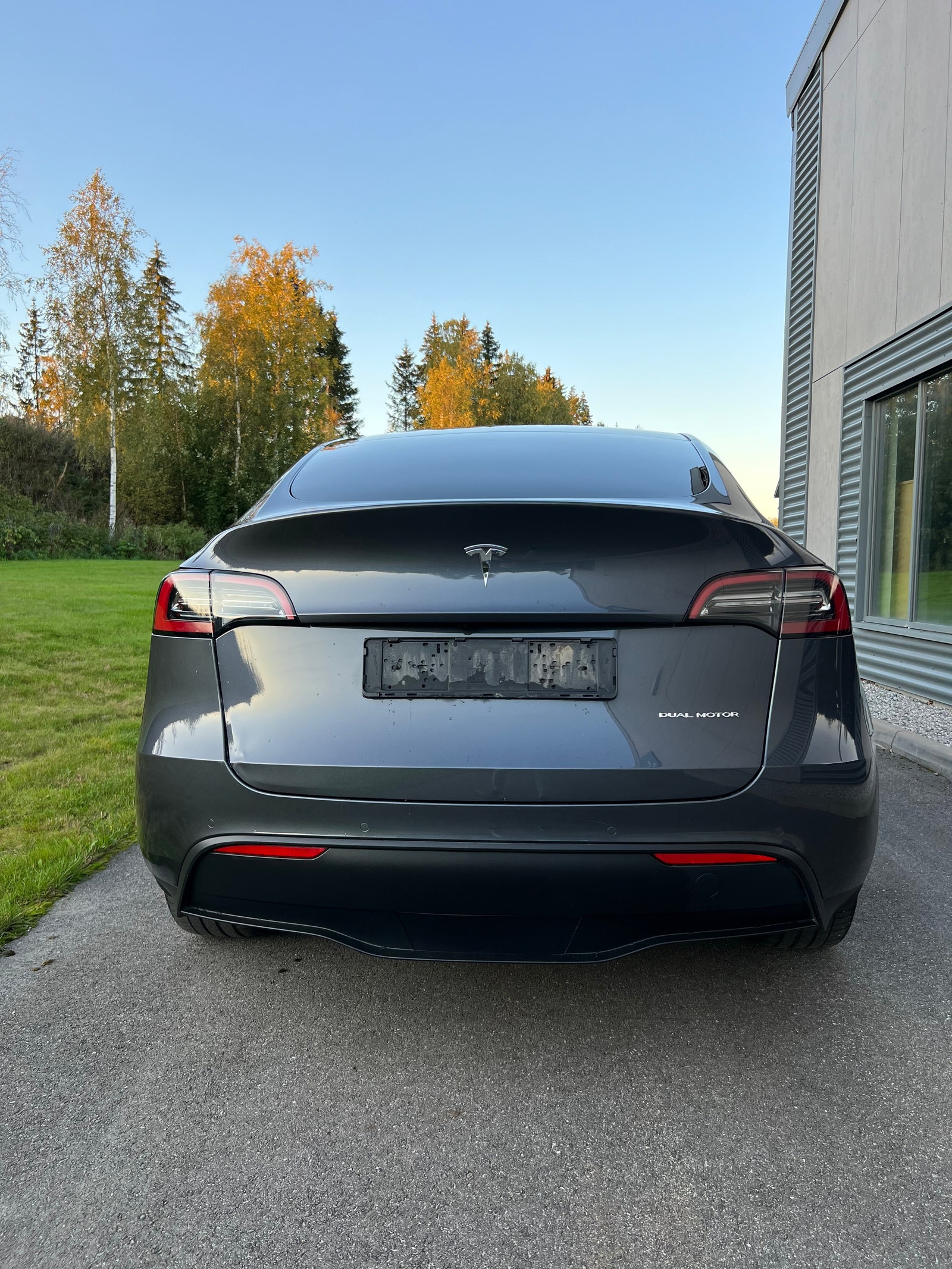 Tesla Model Y - Bilde 6