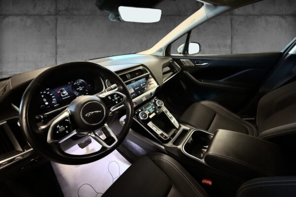 Jaguar I-PACE