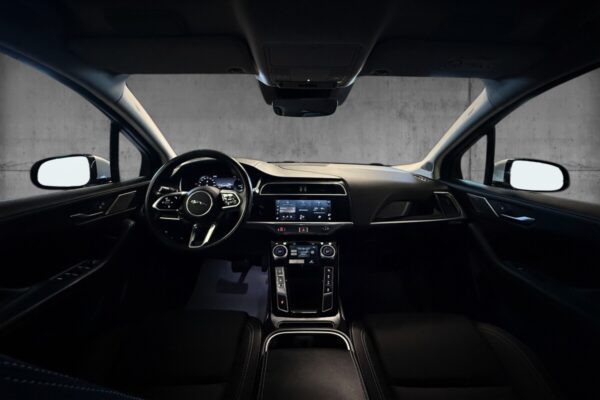 Jaguar I-PACE